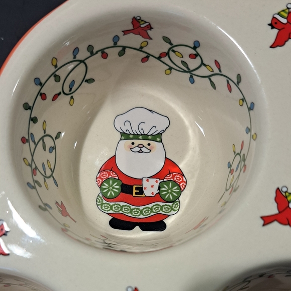 Temp-tations by Tara Seasonal Nostalgic Figural 6-Cup Muffin Pan - Picture 2 of 4